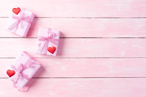 San Valentino Concetto Amore Scatola Regalo Rosa Con Cuore Rosso — Foto Stock