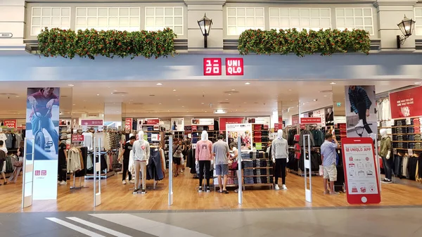 Chon Buri, Tayland - 21 Aralık 2018: Dış görünümünü Uniqlo salonu, Terminal 21 Pattaya şube.