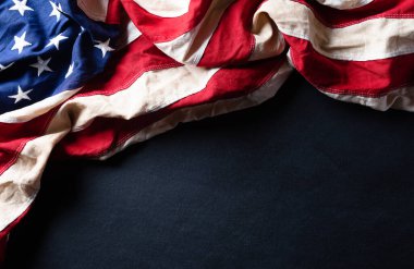 Gaziler Günü konseptin kutlu olsun. Amerikan bayrakları karatahta arka planda. 11 Kasım.