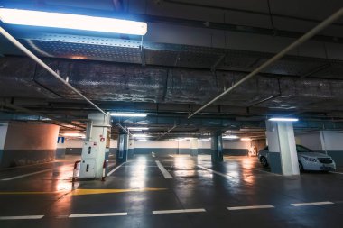 Yeraltı garajı ya da modern araba parkı