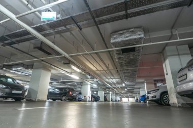 Yeraltı garajı ya da modern araba parkı