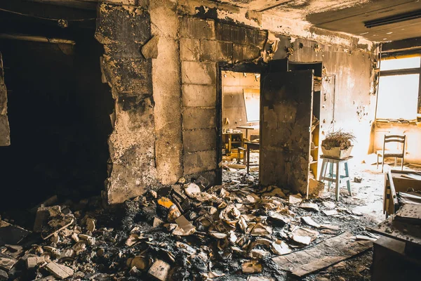 Huis Interieur Verbrand Brand Ruïneerde Gebouw Van Kamer Binnen Ramp — Stockfoto