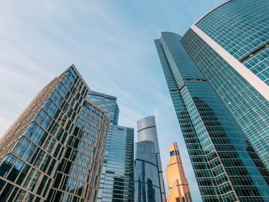 Modern mimarisi, futuristik gökdelen binalar Moscow city iş merkezi