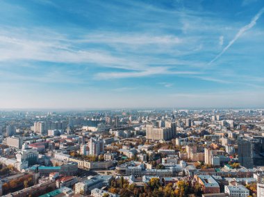 Hava şehir Voronej şehir panorama dron güneşli bir gün, yeni ve eski binalar, manzarası görünüm üzerinden