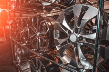 Araba jantlar veya mağaza, satır disklerin yeni alaşım Otomobil tekerlekleri