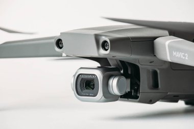 Moskova, Rusya-1 Nisan 2019: Hasselblad kamera ile dji Mavic 2 Pro-drone veya quadcopter veya UAV fotoğraf ve video 4k içerik yapmak için