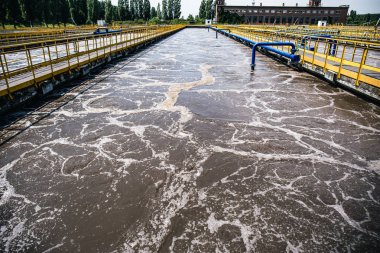 Tanks or reservoirs for aeration and purification or cleansing sewage liquid with sludge in modern wastewater treatment plant