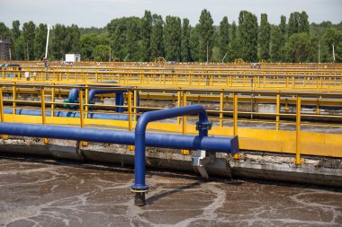 Atıksu arıtma tesisi. Kirli su temizleme tesisleri. Kanalizasyon arıtma