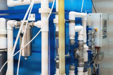 Su üretim fabrikasında saf içme suyunun ozonlanması için otomatik ozon jeneratörü,