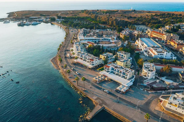 Chipre, aterro de Paphos, vista aérea. Famosa cidade mediterrânea resort. Viagem de Verão — Fotografia de Stock