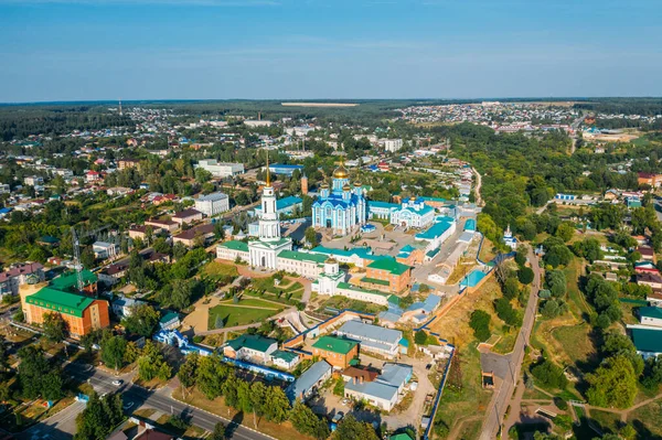 Zadonsk, Russia. Vladimir Cattedrale della Natività di Zadonsk della madre di Dio monastero, vista aerea — Foto Stock