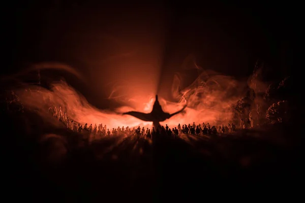 Lamp Van Wensen Silhouet Van Een Grote Menigte Van Mensen — Stockfoto