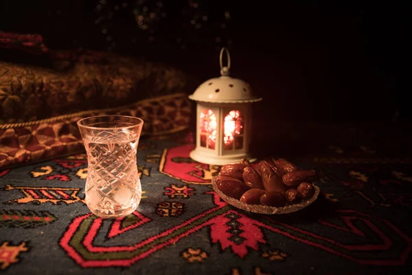 Water Data Iftar Avondmaaltijd Weergave Van Decoratie Ramadan Kareem Vakantie — Stockfoto