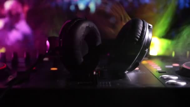 Центре Внимания Pro Control Консоль Deejay Mixing Desk Музыкальной Вечеринке — стоковое видео