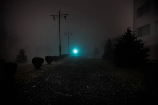 Paysage Nocturne Ville Nuit Dans Brouillard Dense Paysage Mystique Lumières — Photo