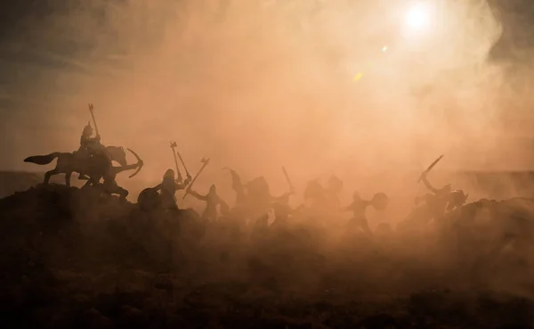 Cena Batalha Medieval Com Cavalaria Infantaria Silhuetas Figuras Como Objetos — Fotografia de Stock