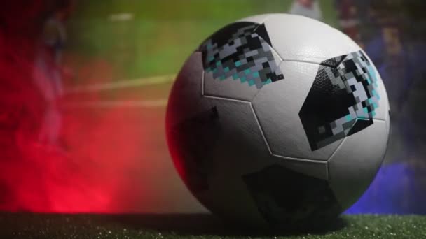 バクー アゼルバイジャン 2018 創造的な概念 公式のロシア 2018年ワールドカップ サッカー ボール アディダス テルスター — ストック動画