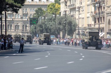 Bakü, Azerbaycan - 26 Haziran 2018 - askeri geçit töreni, Bakü, Azerbaycan Ordusu gün. Azerbaycan silahlı kuvvetlerinin 100 yaşını kutluyor