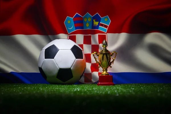 Drapeau Croatie Coupe Champion Ballon Soccer Concentration Sélective — Photo
