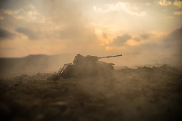 Concept Guerre Silhouettes Militaires Combattant Scène Sur Fond Brouillard Guerre — Photo