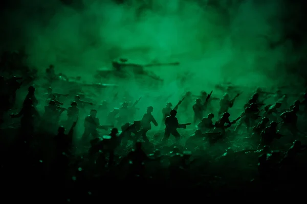 Concept Guerre Silhouettes Militaires Scène Combat Sur Fond Brouillard Guerre — Photo