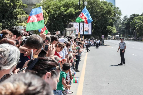 Баку Азербайджан 2018 Червня Військовому Параді Баку Азербайджанська Люди Святкування — стокове фото