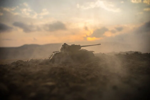 Concepto Guerra Siluetas Militares Que Luchan Escena Fondo Del Cielo — Foto de Stock