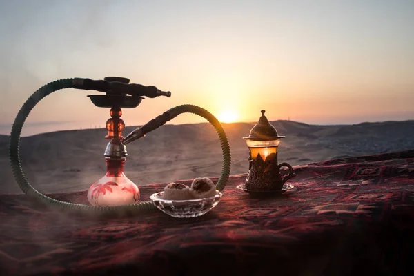 Кальян Гаряче Вугілля Чаші Шиша Робить Хмари Пари Пустелі Відкритому — стокове фото