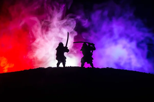 Silhouette Zweier Samurais Duell Bild Mit Zwei Samurais Und Sonnenuntergang — Stockfoto