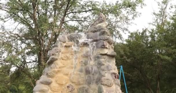 Cachoeira Pura Água Doce Floresta Nas Montanhas Slider Tiro — Vídeo de Stock