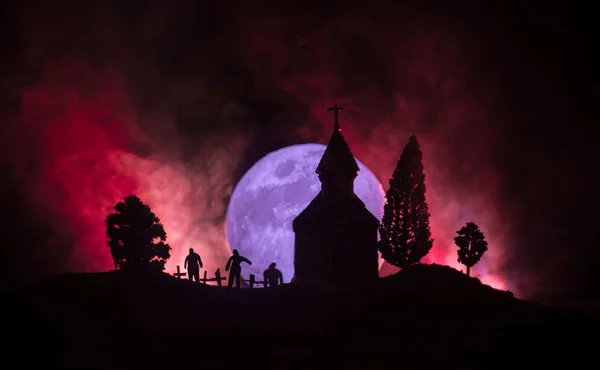 Страшних Зору Зомбі Кладовищі Мертве Дерево Місяць Церкви Моторошний Хмарного — стокове фото
