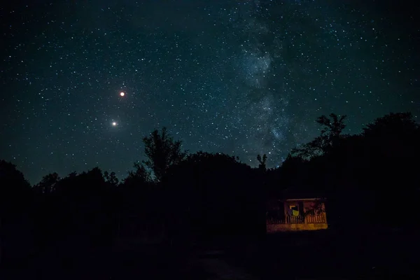 Ночное Небо Млечным Путем Над Лесом Ночной Пейзаж — стоковое фото