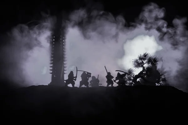 Samurai Kampfkonzept Silhouette Von Samurais Duell Der Nähe Von Baum — Stockfoto