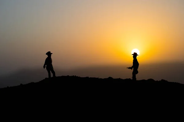 Cowboy Concept Silhouet Van Cowboys Zonsondergang Tijd Het Silhouet Van — Stockfoto