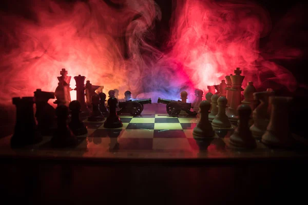 Középkori Harci Jelenet Sakktábla Két Ágyú Sakk Társasjáték Fogalmának Üzleti — Stock Fotó