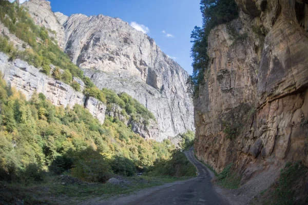 Cyclisme Route Montagne Misty Route Montagne Haute Montagne Ciel Nuageux — Photo