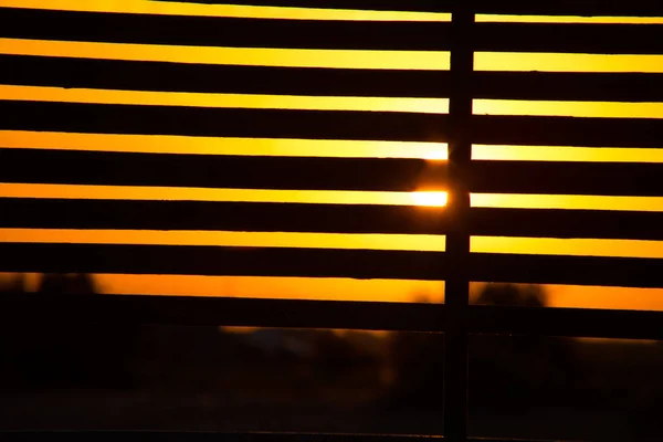 Widok Alkową Pomarańczowy Zachód Słońca Niebo Nadmorskich Tropikach Selektywny Fokus — Zdjęcie stockowe