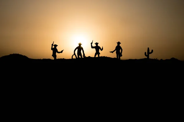 Cowboy Concept Silhouette Cowboys Sunset Time Cowboys Silhouettes Hill Horses — Stock Photo, Image