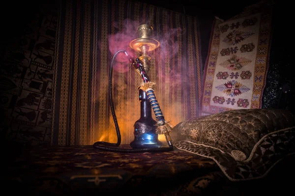 Carvão Quente Hookah Shisha Tigela Fazendo Nuvens Vapor Interior Arábia — Fotografia de Stock