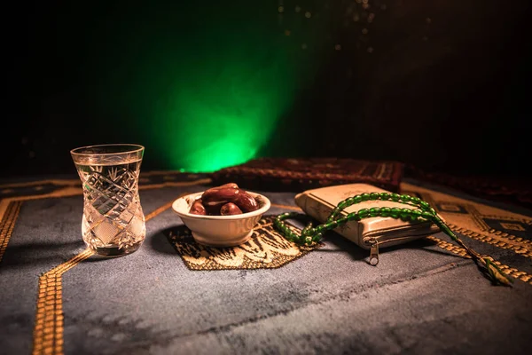 Água Datas Alcatrão Refeição Noite Vista Decoração Ramadan Kareem Férias — Fotografia de Stock