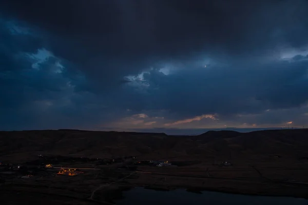 Yaz Gökyüzündeki Karanlık Prestorm Bulutlar — Stok fotoğraf