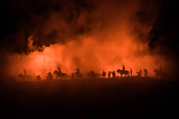 美国内战的概念 军事剪影战斗场面在战争雾天空背景 攻击现场 选择性聚焦 — 图库照片