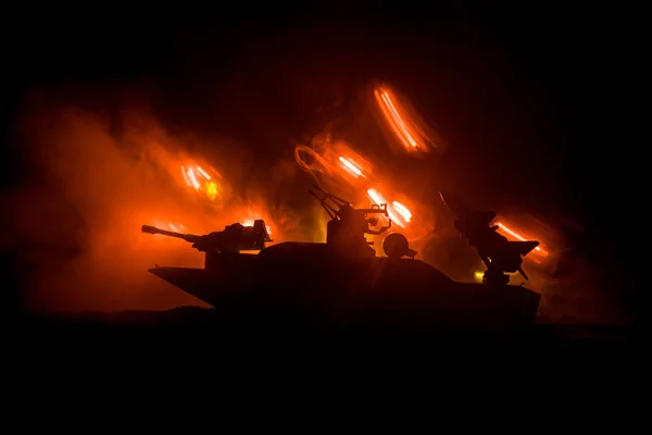 Cena Batalha Mar Silhueta Navio Guerra Militar Fundo Céu Enevoado — Fotografia de Stock