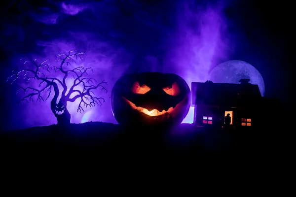 Halloween Tök Ijesztő Mosolygó Arccal Horror Kilátás Vezetője Jack Lantern — Stock Fotó