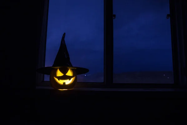 Citrouille Halloween Effrayant Dans Fenêtre Maison Mystique Nuit Citrouille Halloween — Photo