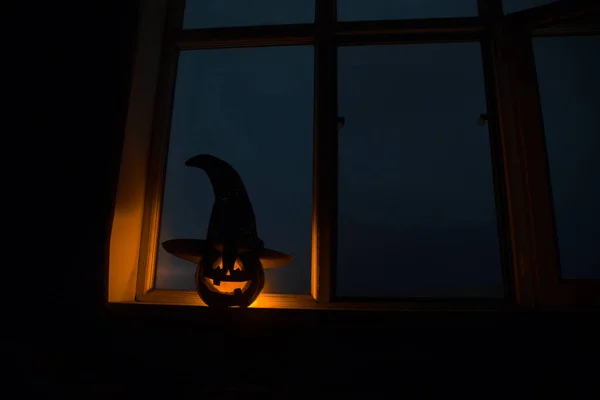 Skrämmande Halloween Pumpa Fönstret Mystiska Huset Natten Eller Halloween Pumpa — Stockfoto