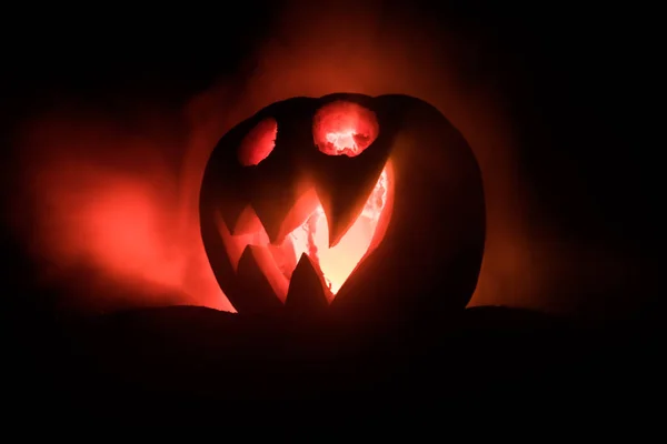 Halloween Pumpkin Uśmiech Scrary Oczy Noc Stroną Zamknij Widok Straszny — Zdjęcie stockowe