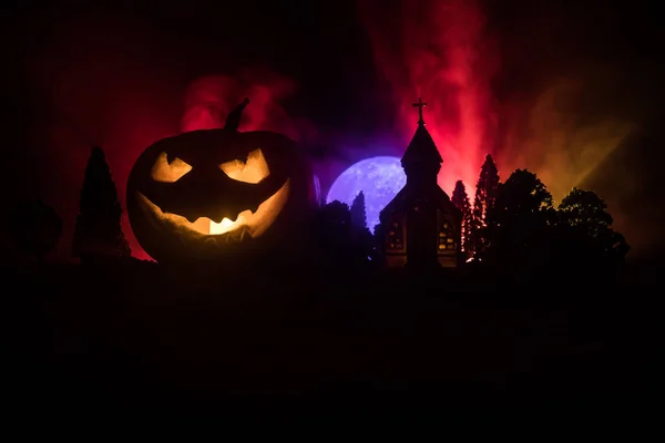 Vista Dell Orrore Della Zucca Halloween Con Faccia Sorridente Spaventosa — Foto Stock