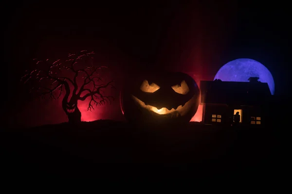 Vista Dell Orrore Della Zucca Halloween Con Faccia Sorridente Spaventosa — Foto Stock