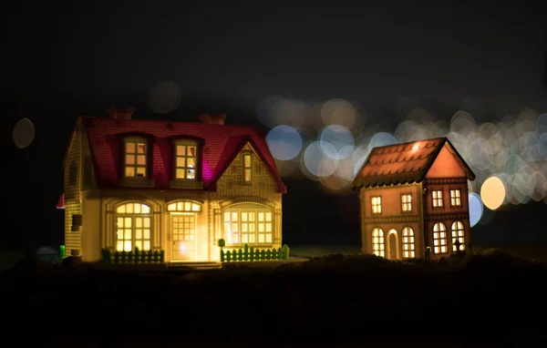 Kicsit Dekoratív Szép Ünnepi Csendélet Aranyos Kis Házak Éjszakai Éjszakai — Stock Fotó